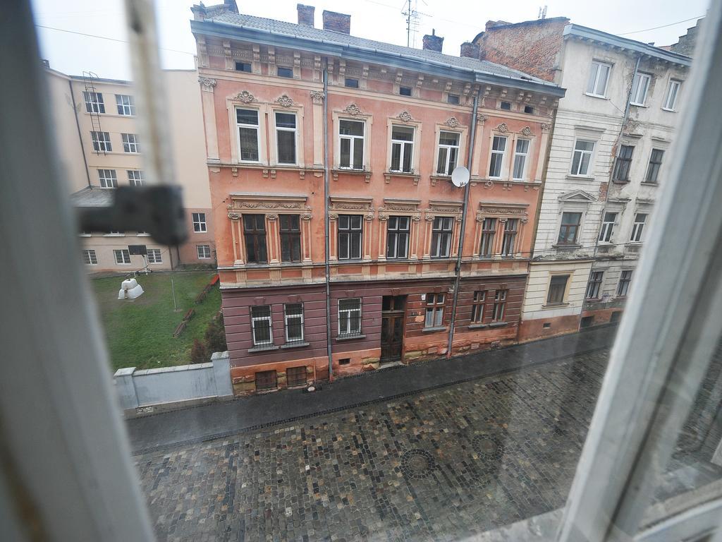 Бюджетная Квартира На Леси Украинки Lviv Dış mekan fotoğraf